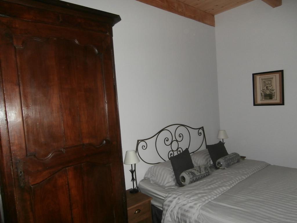 L'Apotheis Bed & Breakfast Saint-Thegonnec Loc-Eguiner Bilik gambar